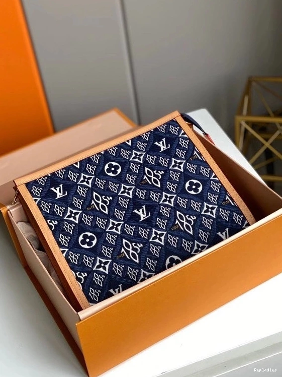 Cheap 26 1854 POUCH TOILETRY LOUIS SINCE VUITTON 0819